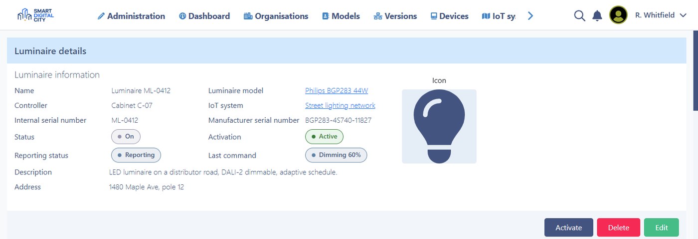 Luminaire record in Smart Digital City: model, controller, serial numbers, on status, reporting status and last command